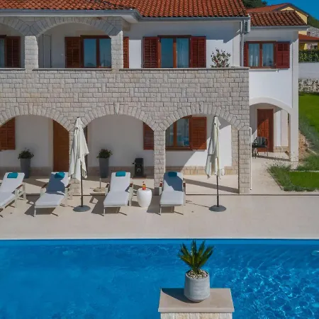 Nyaraló Marina I By Interhome *
